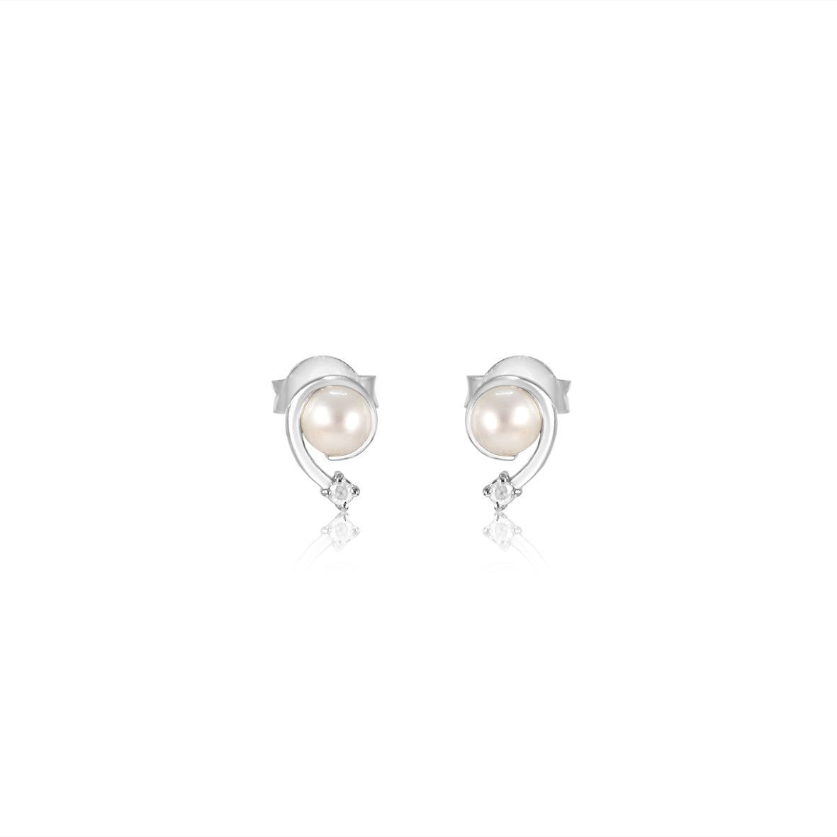  Moonlit Grace Pearl Earring