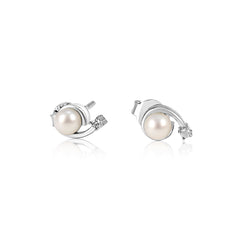  Moonlit Grace Pearl Earring